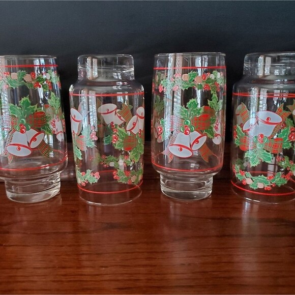 Set of 4 Holly Jingle Bells Christmas Holiday Glasses - Picture 3 of 6